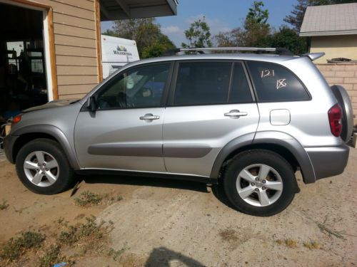 2004 toyota rav4 base sport utility 4-door 2.4l  no reserve