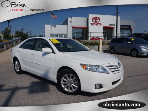 2011 toyota camry