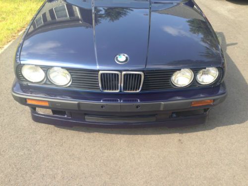 1992 bmw 318i base convertible 2-door 1.8l