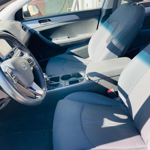 2018 hyundai sonata - $19,500