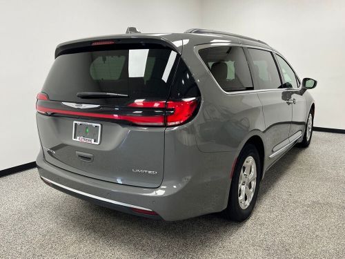 2022 chrysler pacifica limited