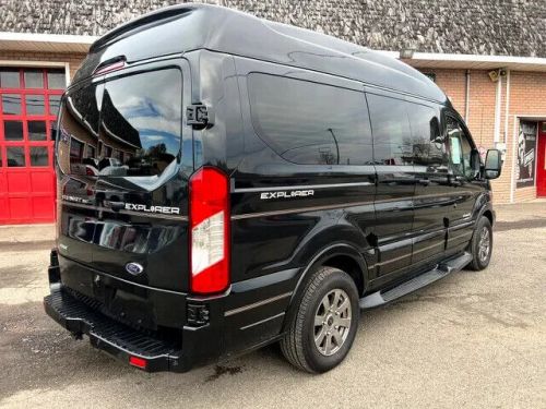 2015 ford transit-150 limited se