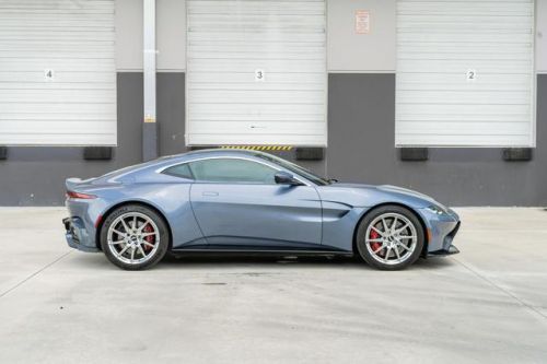 2019 aston martin vantage coupe 2d