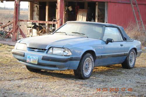 1990 ford mustang convertible