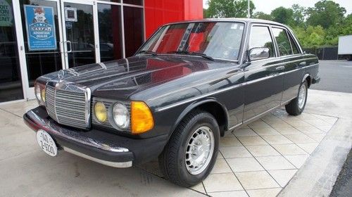 85 mercedes 300d turbodiesel only 74k miles dont miss this one!