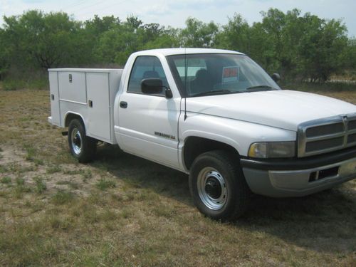 1996 dodge white 2500 ram good condition utility body