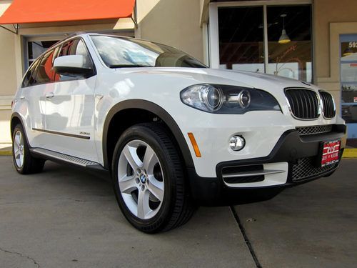 2010 bmw x5 xdrive30i awd, navigation, moonroof, 19" alloys, heated seats, more!