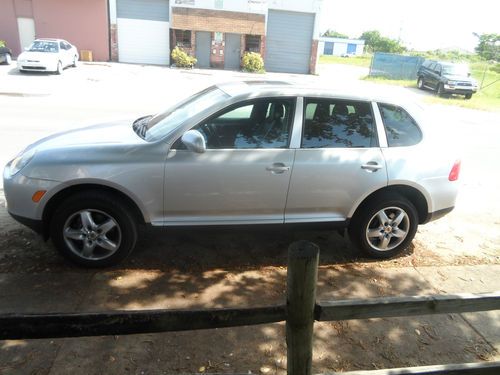 2004 porsche cayenne base sport utility 4-door 3.2l