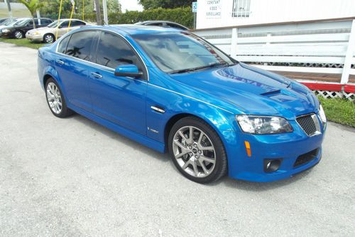 2009 pontiac g8 gxp sedan 4-door 6.2l