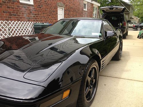 Corvette 92 6 speed black diamond. targa top