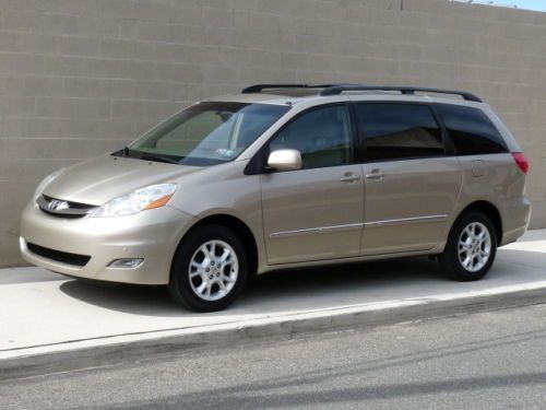 2006 toyota sienna limited all-wheel-drive. navigation. dvd. loaded