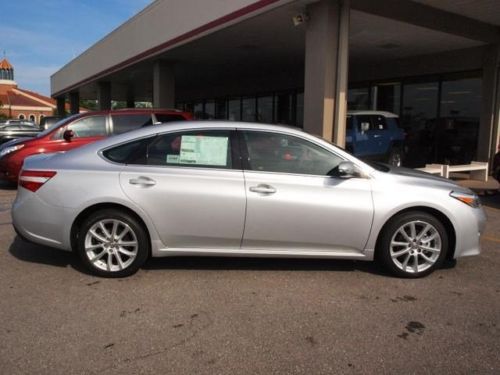 2013 toyota avalon - heated leather, backup camera, nav! **financing available