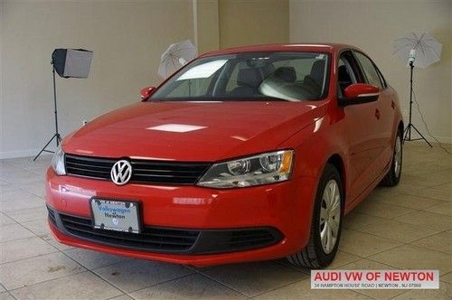 2012 red volkswagen jetta sedan se 6 auto low miles 28k leather remote keyless