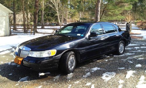 1999 lincoln town car - signature series - black on black - 134k miles