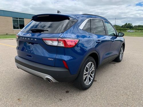 2022 ford escape sel  haybird awd ( no reserve auction)