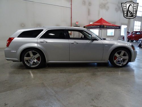 2006 dodge magnum srt-8