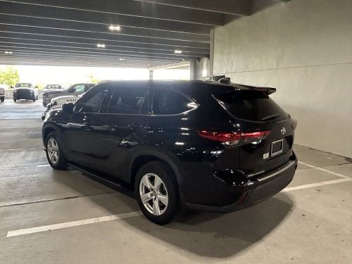 2022 toyota highlander l