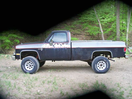 Lifted chevy silverado truck no reserve