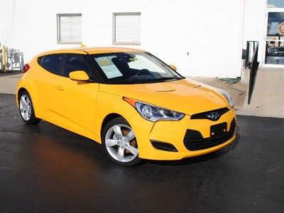 Yellow,13755 miles, 5spd man, bluetooth, sirius, alloys, cruise, low miles, mp3