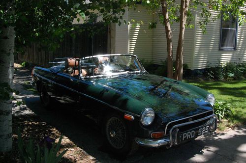 1972 mgb british racing green convertible