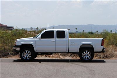 Lifted 2005 chevy silverado 1500 4x4 ext cab....lifted 2005 chevy silverado 1500