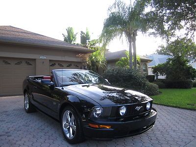 06 ford mustang gt convertible premium package 6spd limited red leather like new