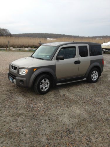 2003 honda element 4wd-excellent condition