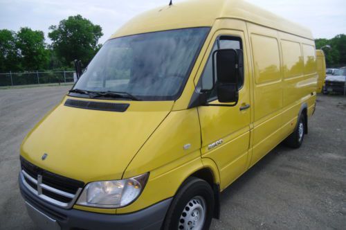 2006 dodge sprinter 2500&#039; w/b 158 ex dhl nice van runs great!