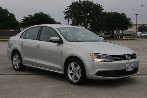 2012 volkswagen jetta 4dr sdn 2.0l dsg turbo diesel tdi no reserve