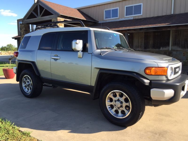 2012 toyota fj cruiser