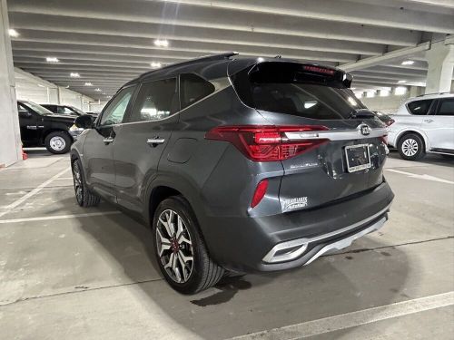 2021 kia seltos sx