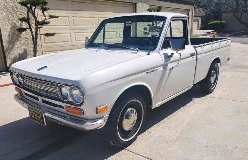 1972 datsun pickup