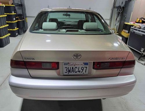 1997 toyota camry le