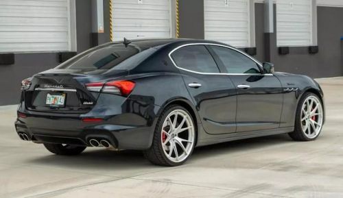 2022 maserati ghibli modena sedan 4d