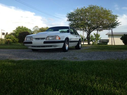 1988 ford mustang lx hatchback 2-door 5.0l