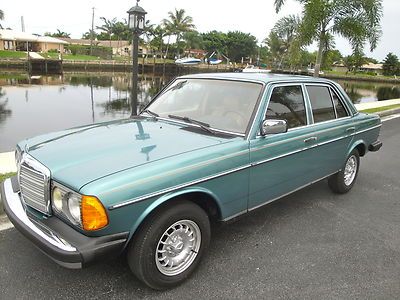 84 mercedes 300d turbo diesel*show car looks*113k*srvcd-garaged*ultimate find*fl