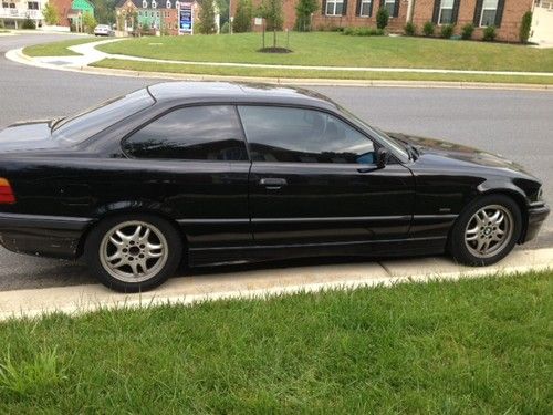 1997 bmw 328is base coupe 2-door 2.8l  low reserve!!! needs head gasket