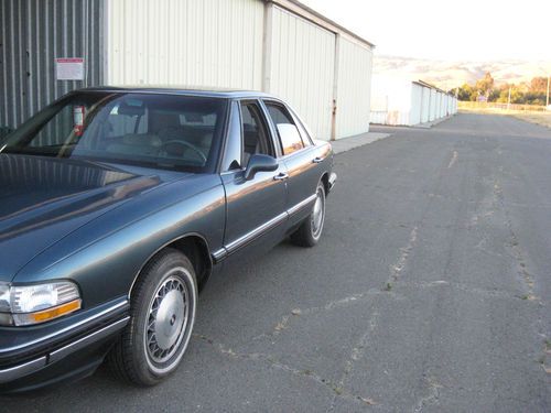 3.8 liter v6  buick lesabre, 4 speed auto, a/c,  custom,