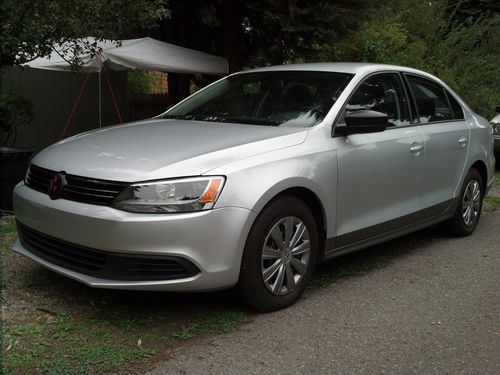 2011 vw jetta,  practically new,  factory bumper-bumper warranty,  14k mi