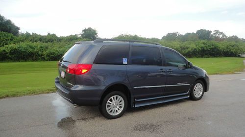 Toyota sienna limited braun rampvan