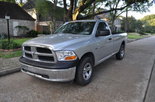 2012 dodge ram 1500 slt,5.7l hemi, 55k miles