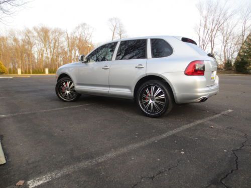 2005 porsche cayenne turbo sport utility 4-door 4.5l