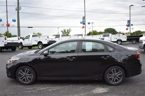 2022 kia forte gt-line