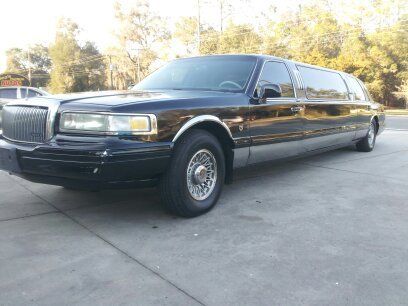 1995 lincoln town car base limousine 4-door 4.6l