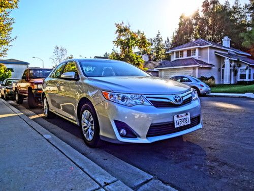 2012 toyota camry le sedan 4-door 2.5l