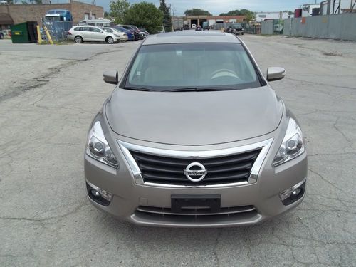 2013 nissan altima sl 2.5    rebuilt title  7k  miles  leather like new