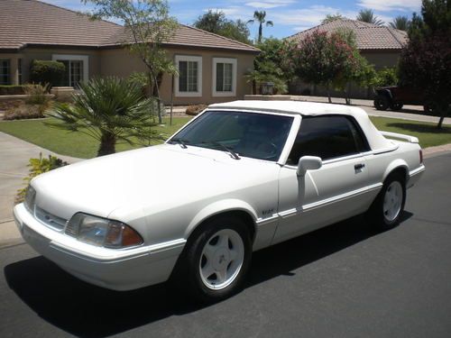 1993 White ford mustang convertible #1