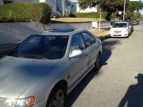 1999 nissan sentra se sedan 4-door 2.0l