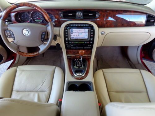 Jaguar XJ 2009 салон