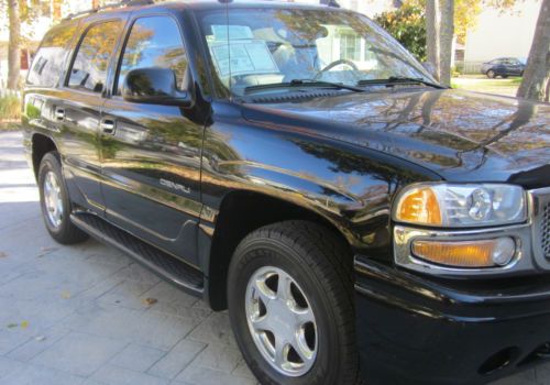 Yukon denali 2004 black / tan interior - fully loaded - original owner